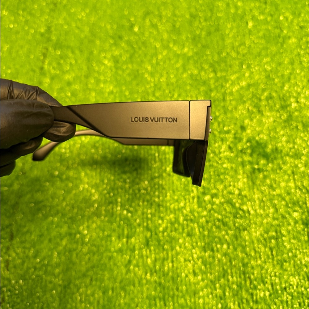 Louis Vuitton Monogram Reflective Sunglasses - Bl… - image 4